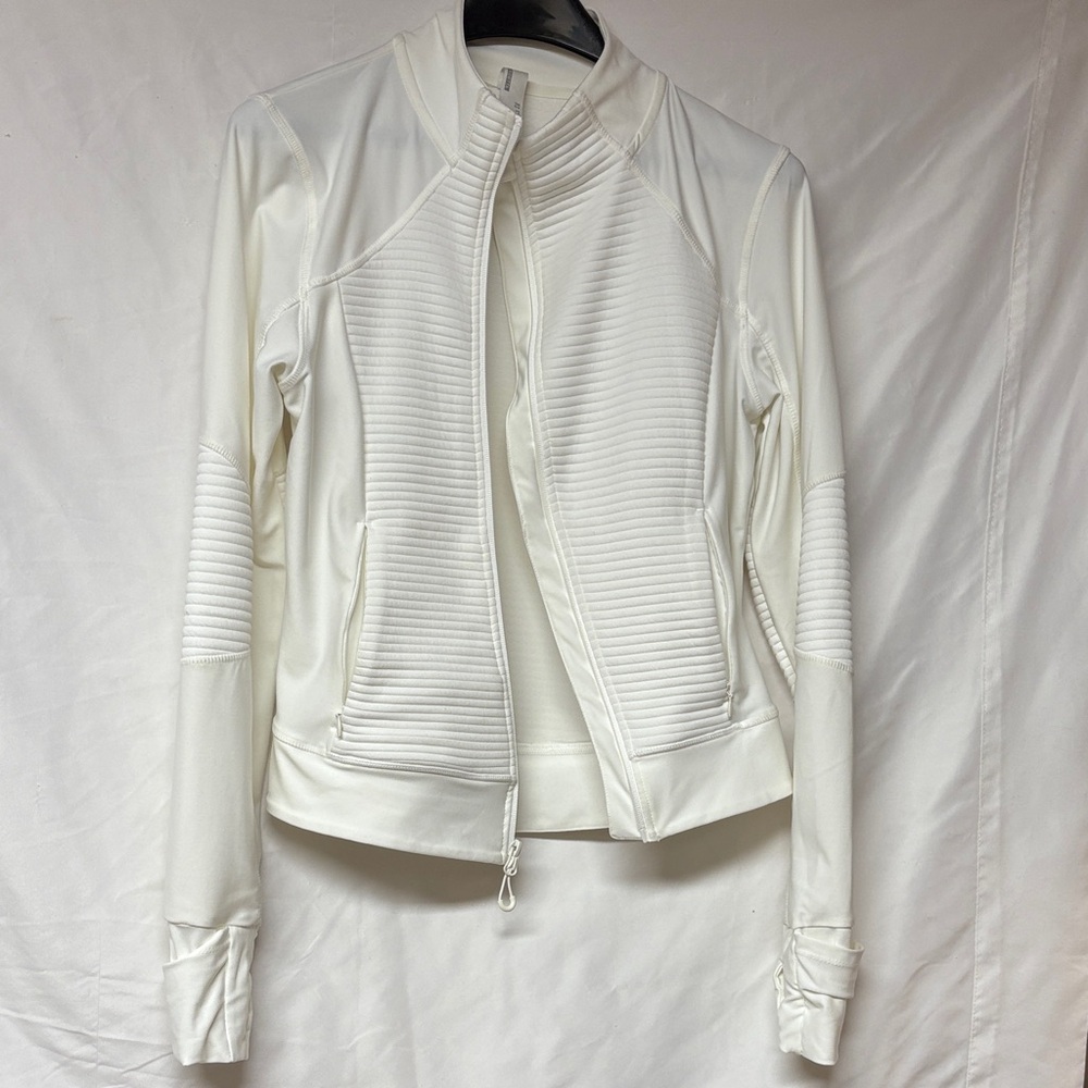 Mondetta Women's Cream Bomber Jacket